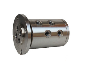 四通路液压接头